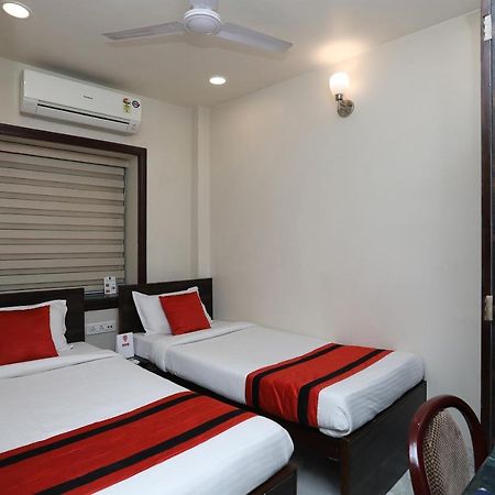 Capital O 8318 Beeu Guest House Liluah Екстер'єр фото