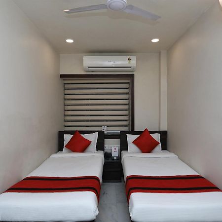 Capital O 8318 Beeu Guest House Liluah Екстер'єр фото