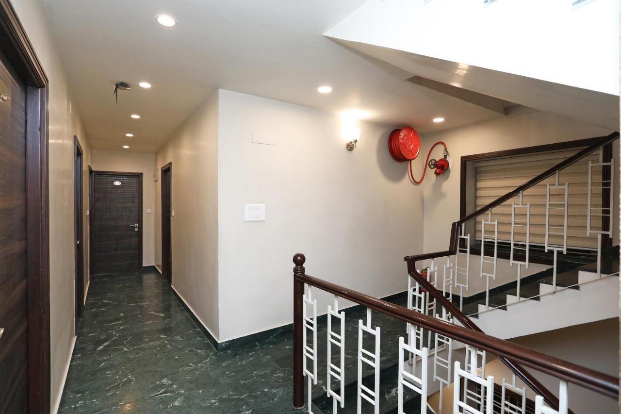 Capital O 8318 Beeu Guest House Liluah Екстер'єр фото