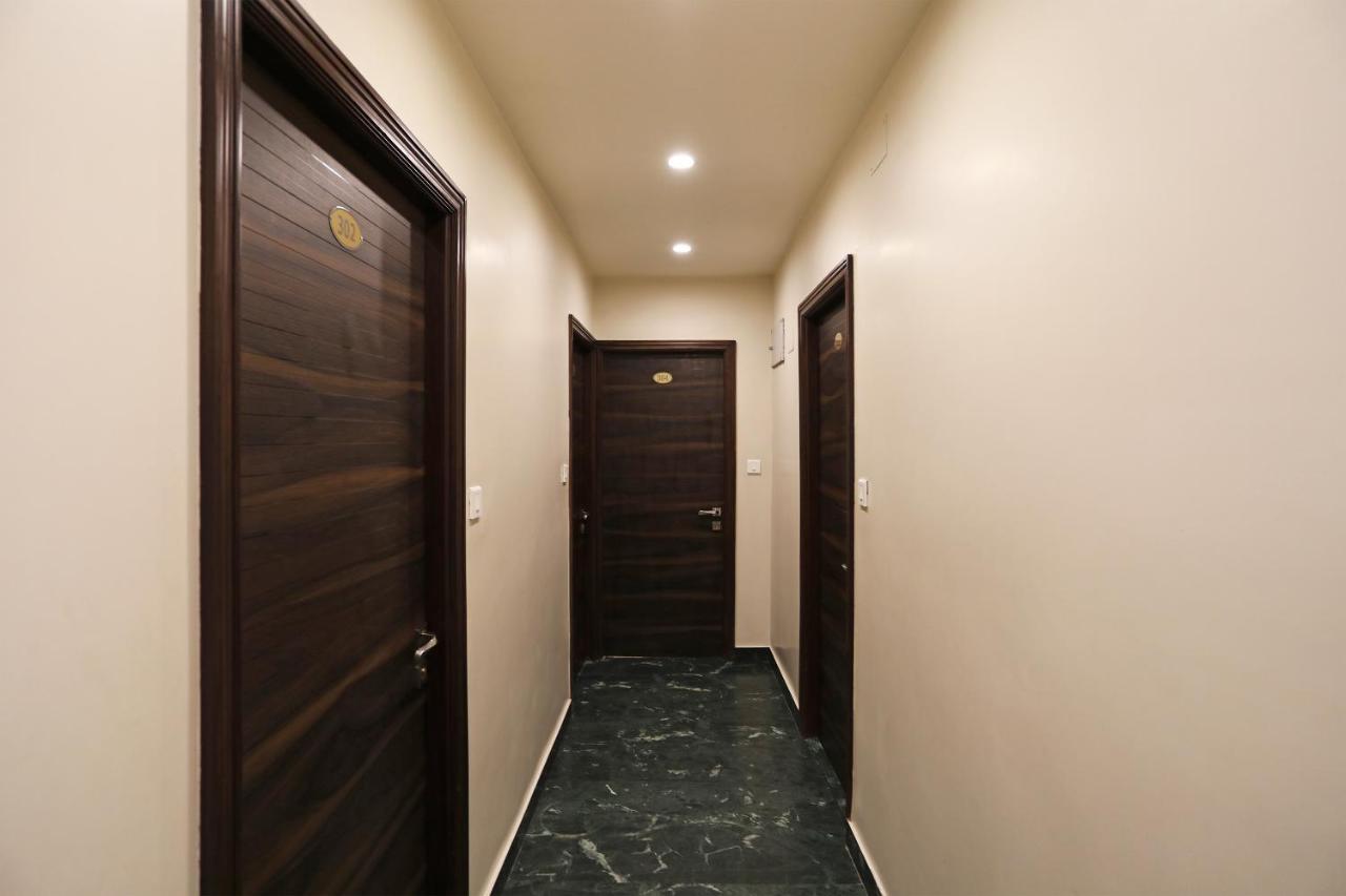 Capital O 8318 Beeu Guest House Liluah Екстер'єр фото