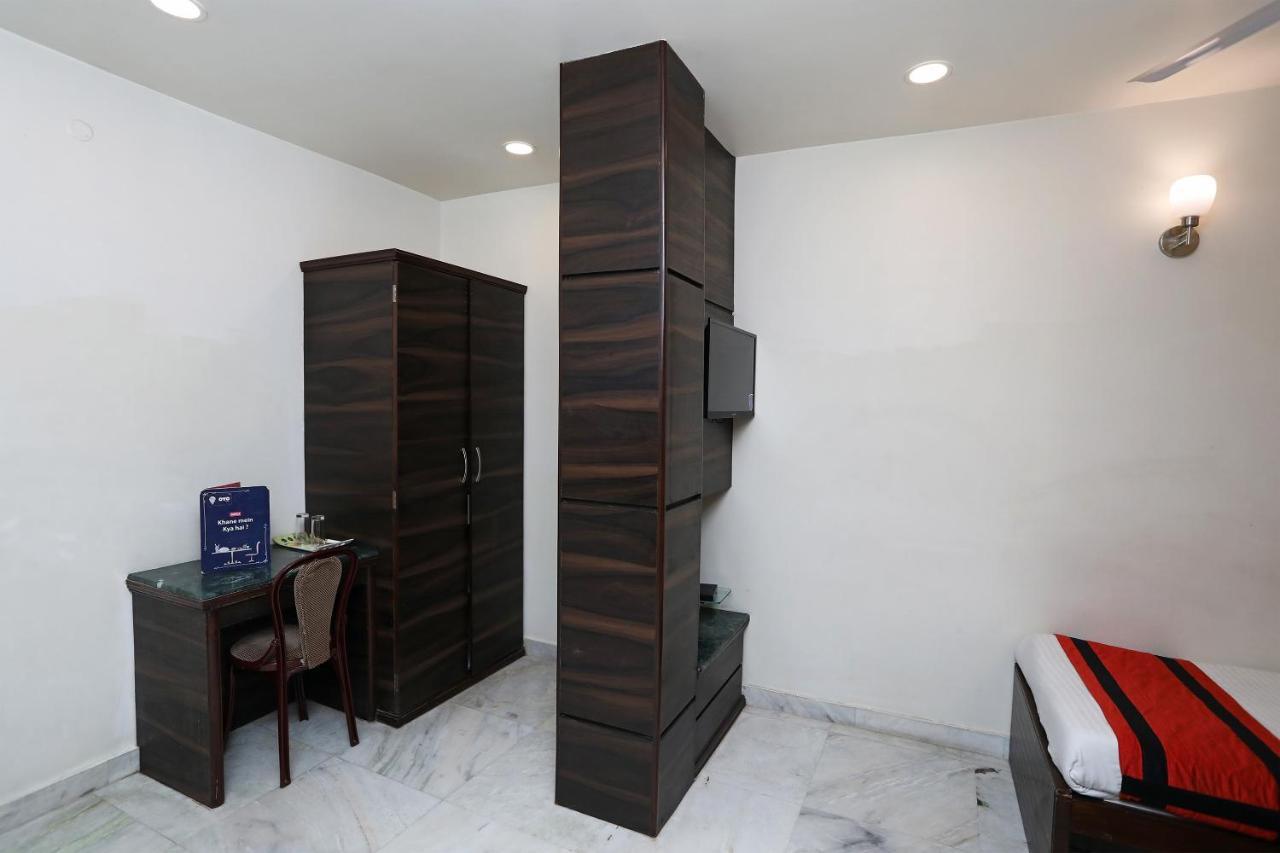 Capital O 8318 Beeu Guest House Liluah Екстер'єр фото