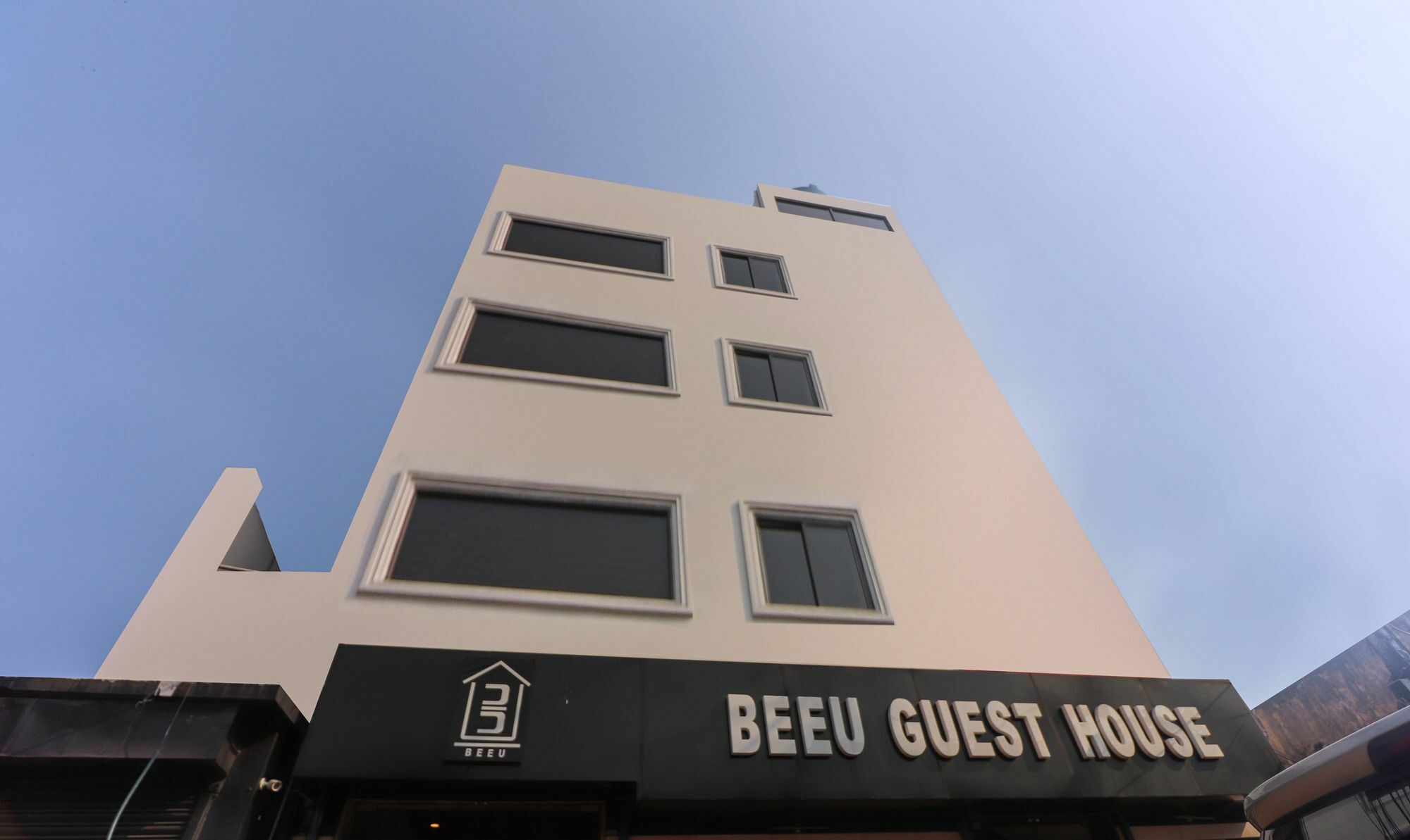 Capital O 8318 Beeu Guest House Liluah Екстер'єр фото