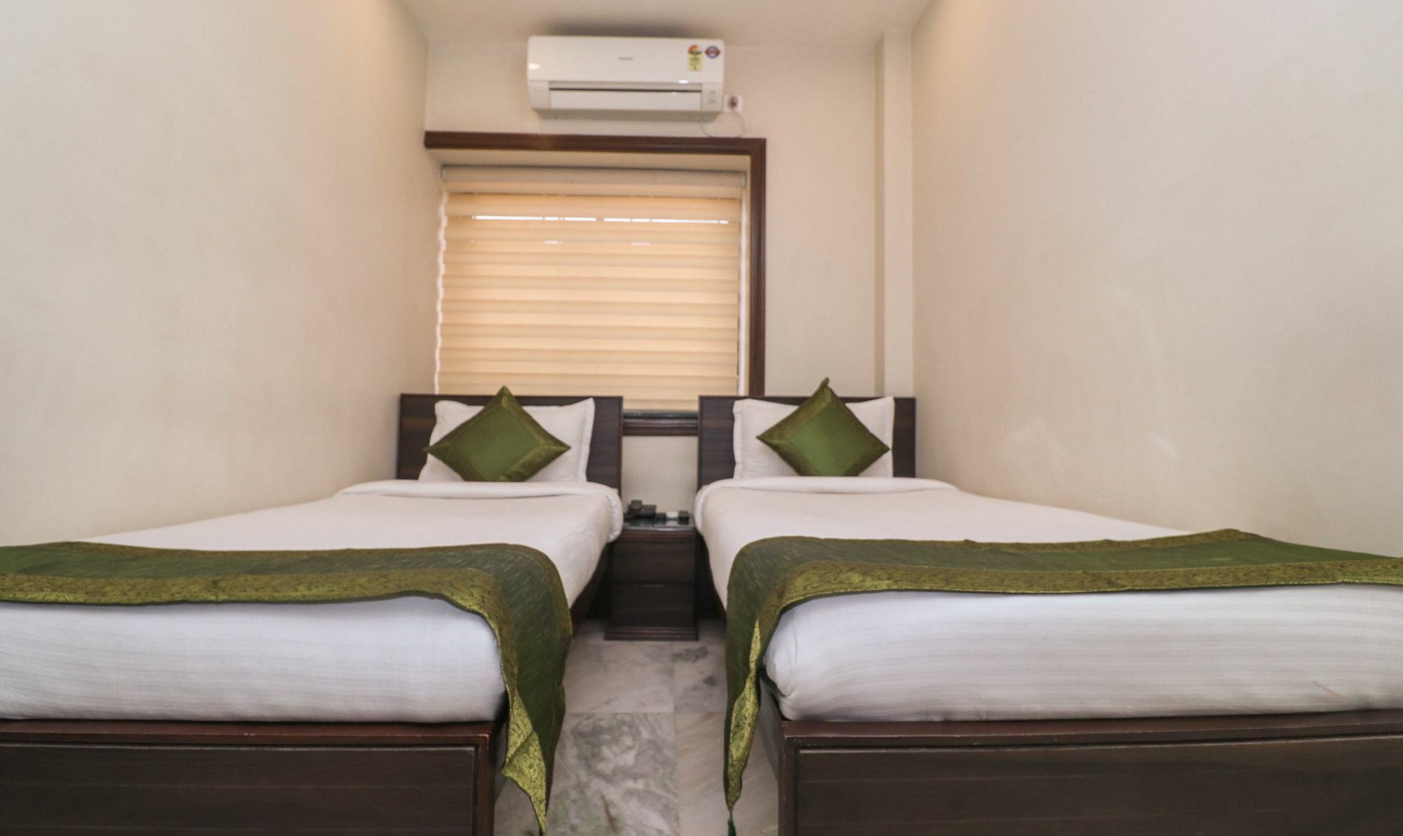 Capital O 8318 Beeu Guest House Liluah Екстер'єр фото